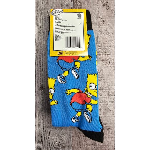 HYP SPIDER-MAN 2 Pair NEW Crew Socks Size 6 - 12 Marvel Comics UNISEX - Picture 2 of 4